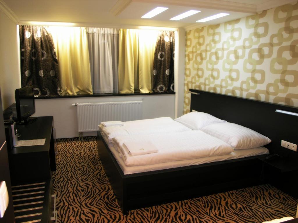 Hotel Druzba Michalovce Habitación foto